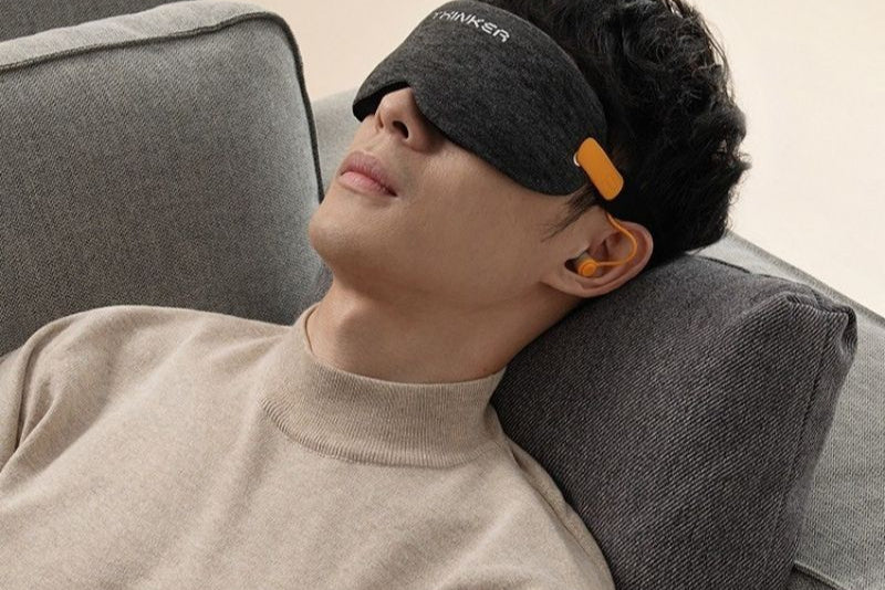 Zero-Pressure Sleep Blindfold - LunaFinity